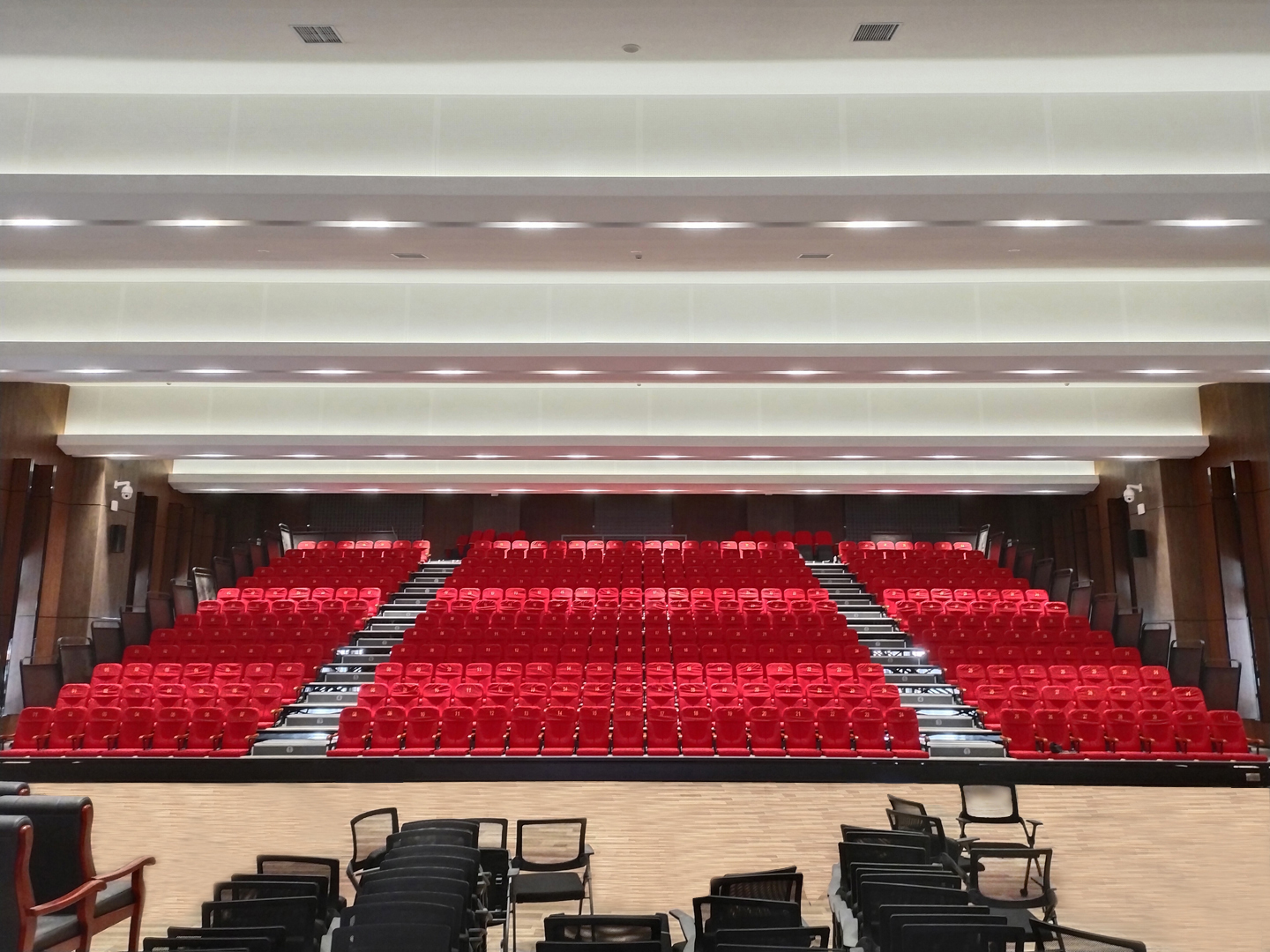 云南民族大學(xué)至公堂報告廳